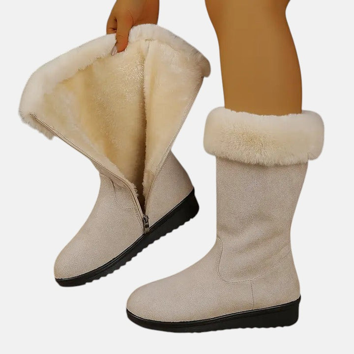 ЕЛИАСЕ - топли и елегантни боти, които ще обичате да носите всеки ден