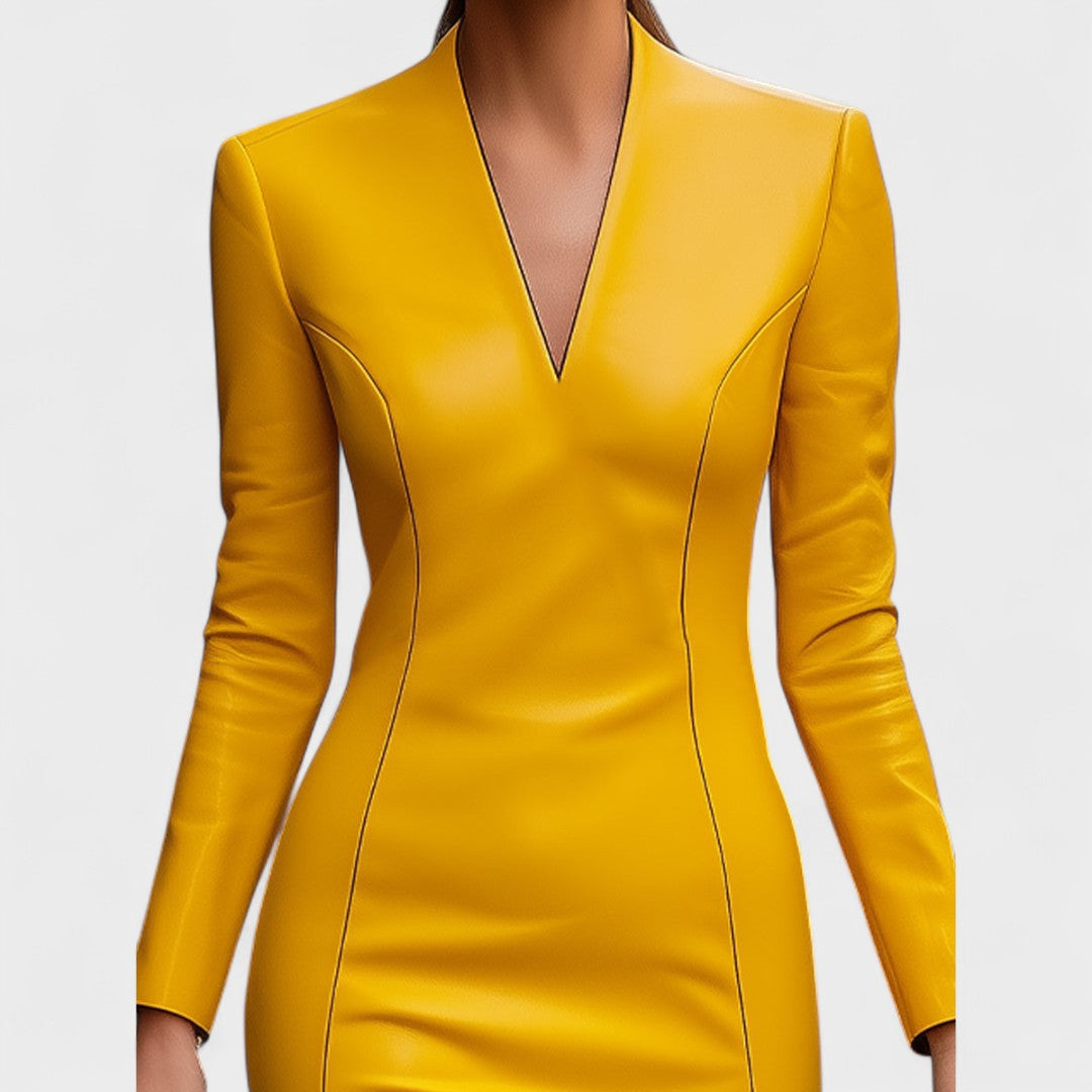 Лада - Тясна рокля от изкуствена кожа