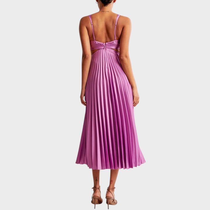 Катарина - Елегантна Рокля с V-образно Деколте и Плисирана Поличка