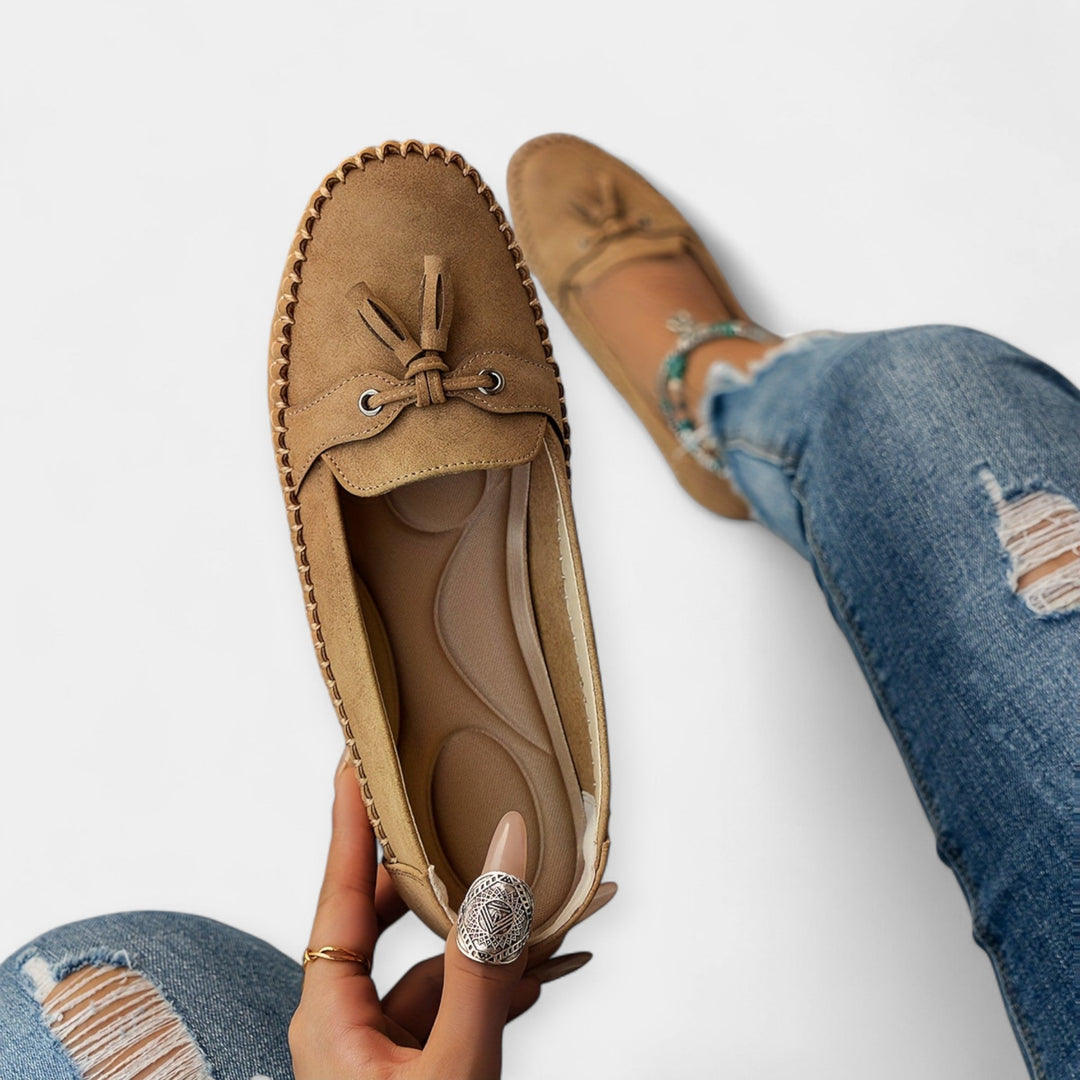 Балеринки с Лента в Стил