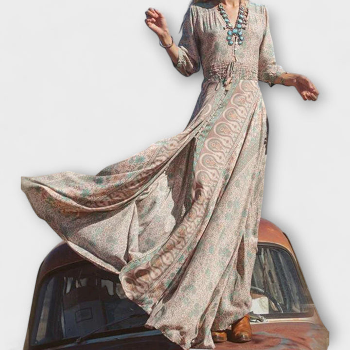 Максимална рокля в мек бохо стил