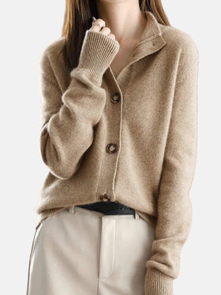 София  - бутон кардиган