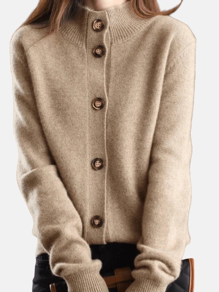 София  - бутон кардиган