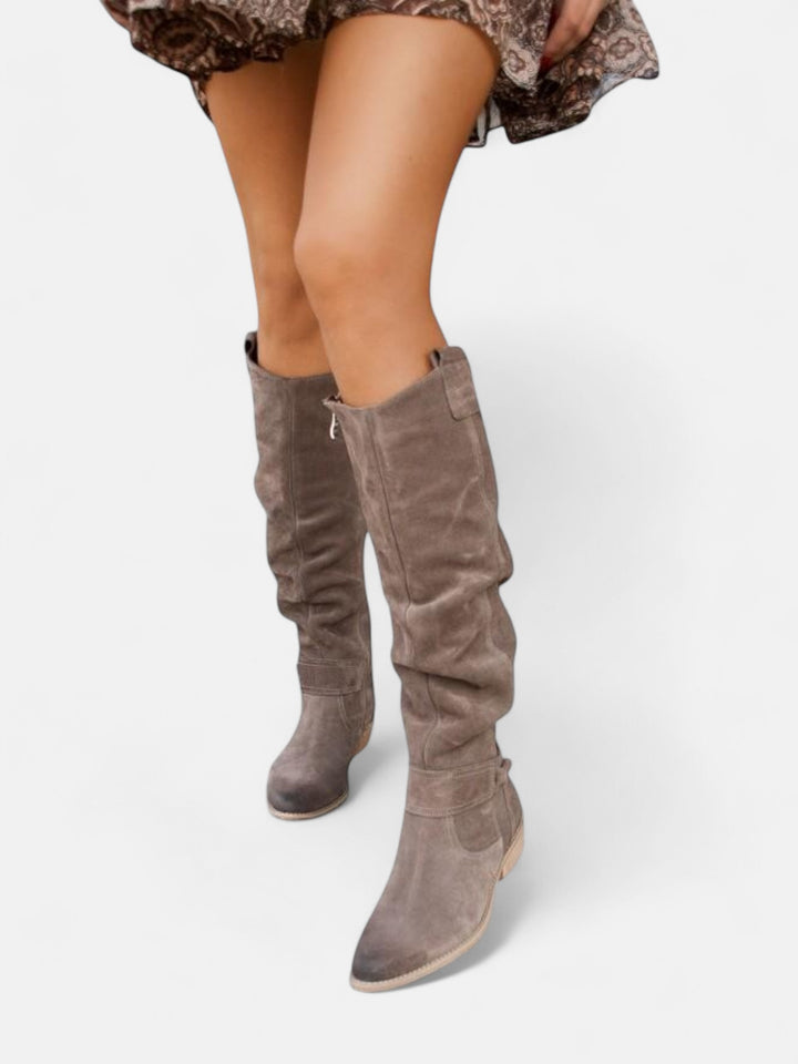 Лина – Удобни, топли дамски ботуши от велур