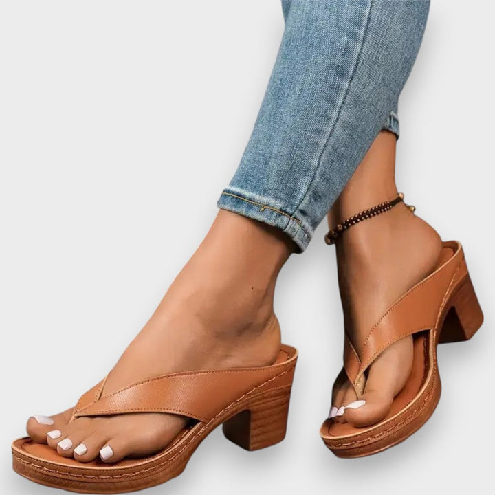 Радойка - Ортопедични балерини с токчета