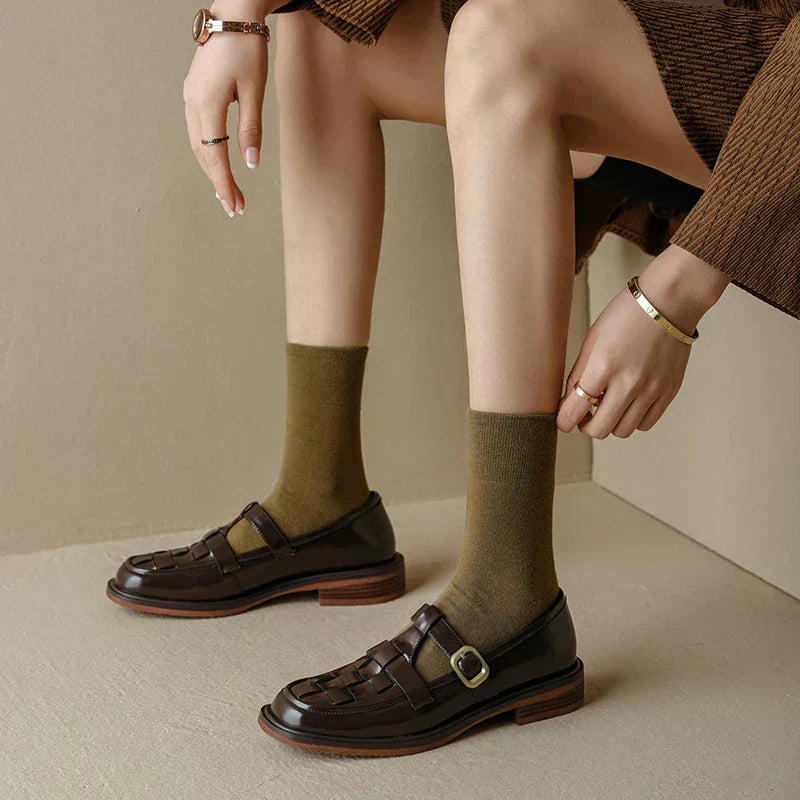 Исавa | Винтидж стил ретро обувки