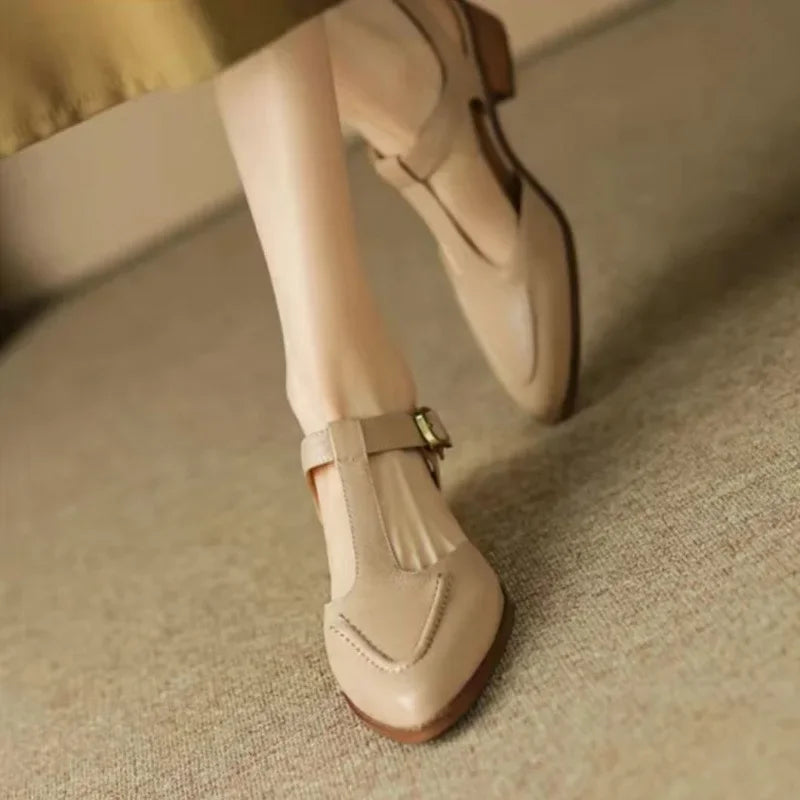 Джана | Класически обувки с катарама от кожа