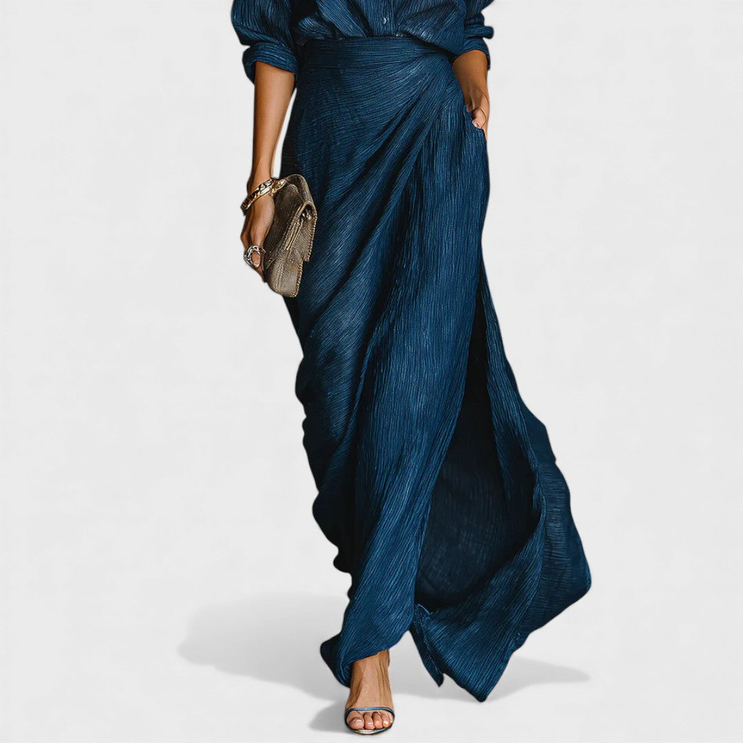 Габриела - Елегантна рокля с плисета