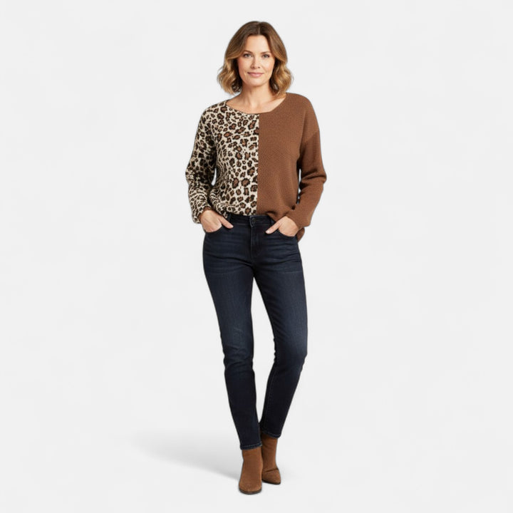 Марина - Удобен пуловер с принт на лъв