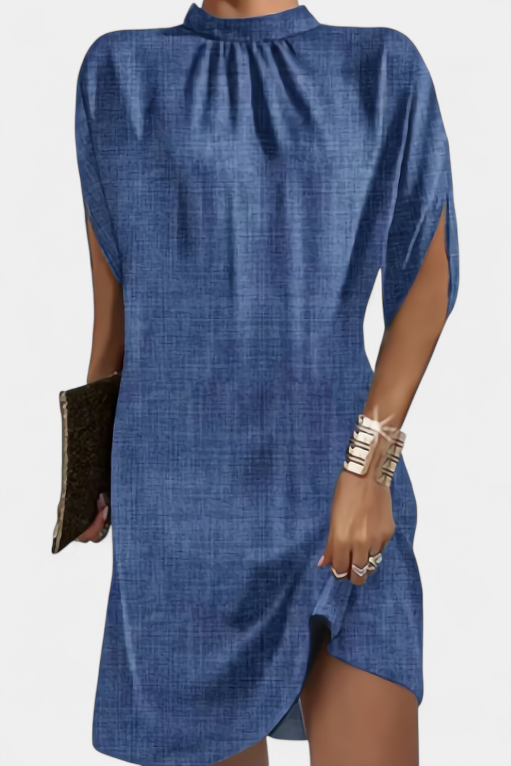 Ена Миди Рокля Без Временски Рамки с Кръгло Деколте