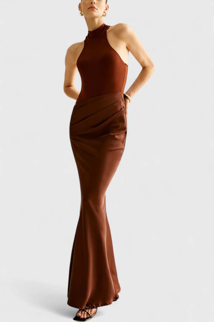 Леона Макси Рокля с Тънък Топ Стил и Издължена Силуета