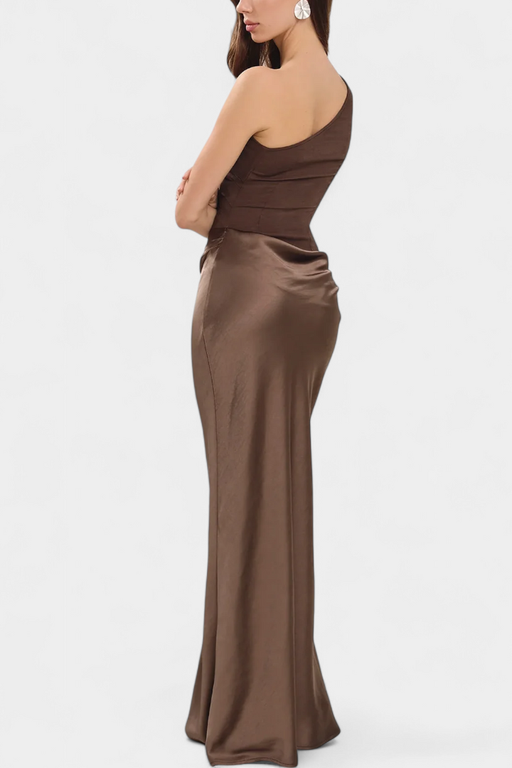 Ника Дълга Рокля за Партито с Асиметричен Изрез