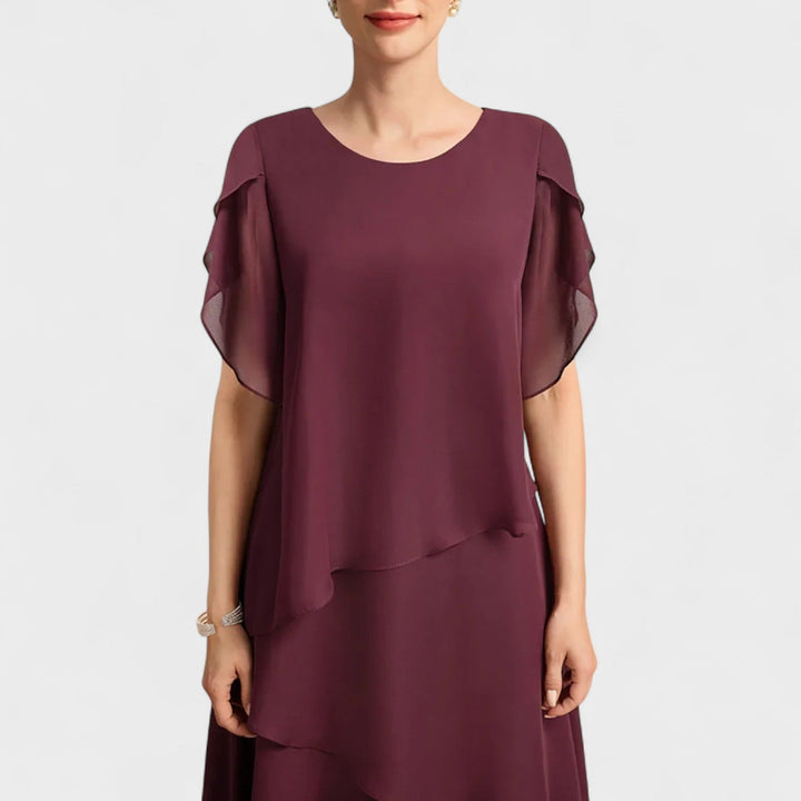 Клара - Рокля на безвременна елегантност